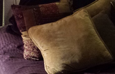 close closeup bed pillow